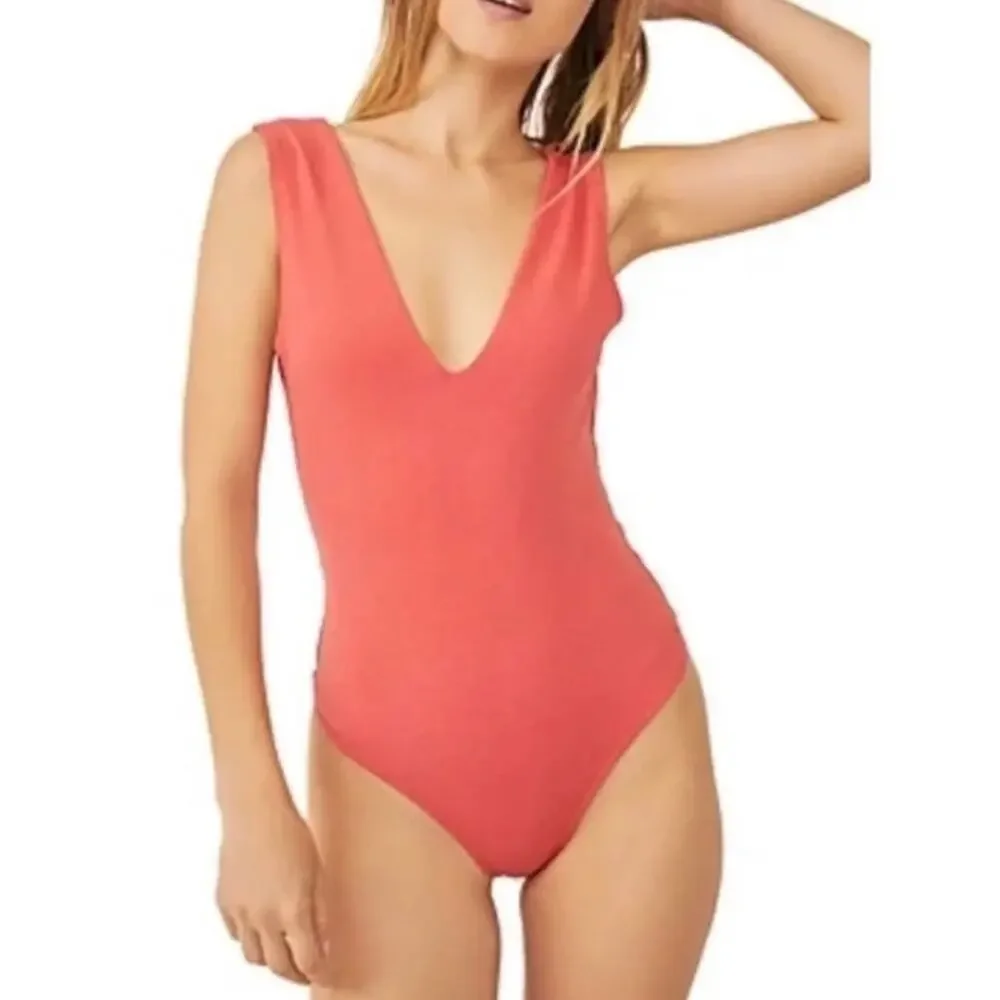 NWT Free People Keep It Sleek Bodysuit Size XS -Pink Pointsetta Scoop Back Shell